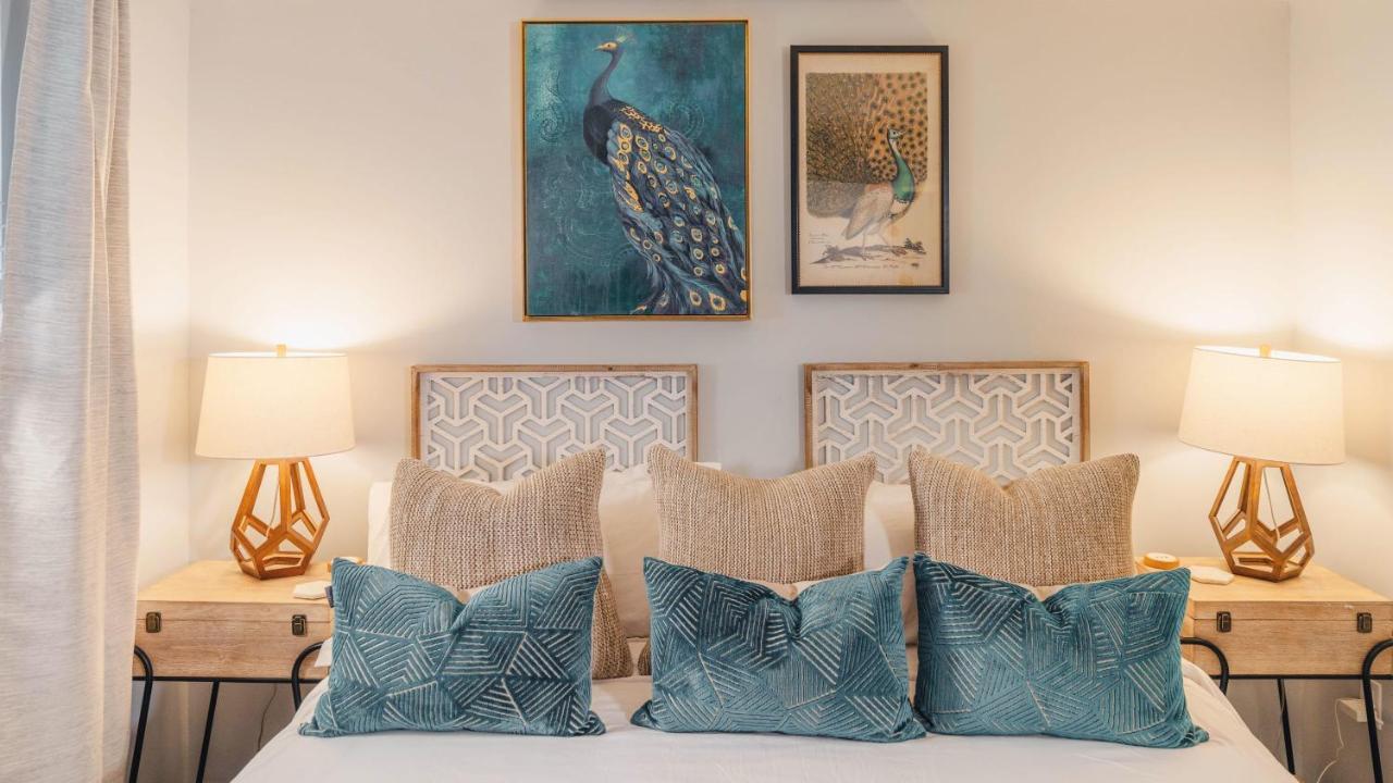 King Bed Open Floorplan In Heart Of Bham Villa Birmingham Bagian luar foto