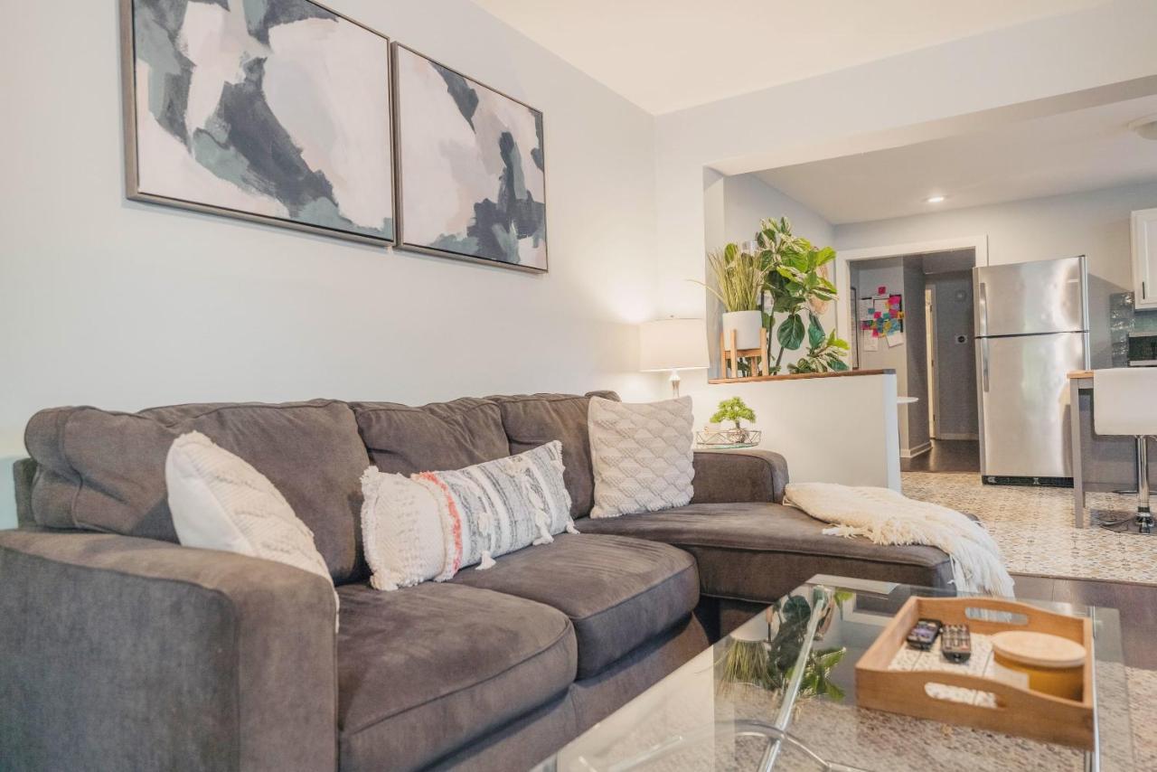 King Bed Open Floorplan In Heart Of Bham Villa Birmingham Bagian luar foto