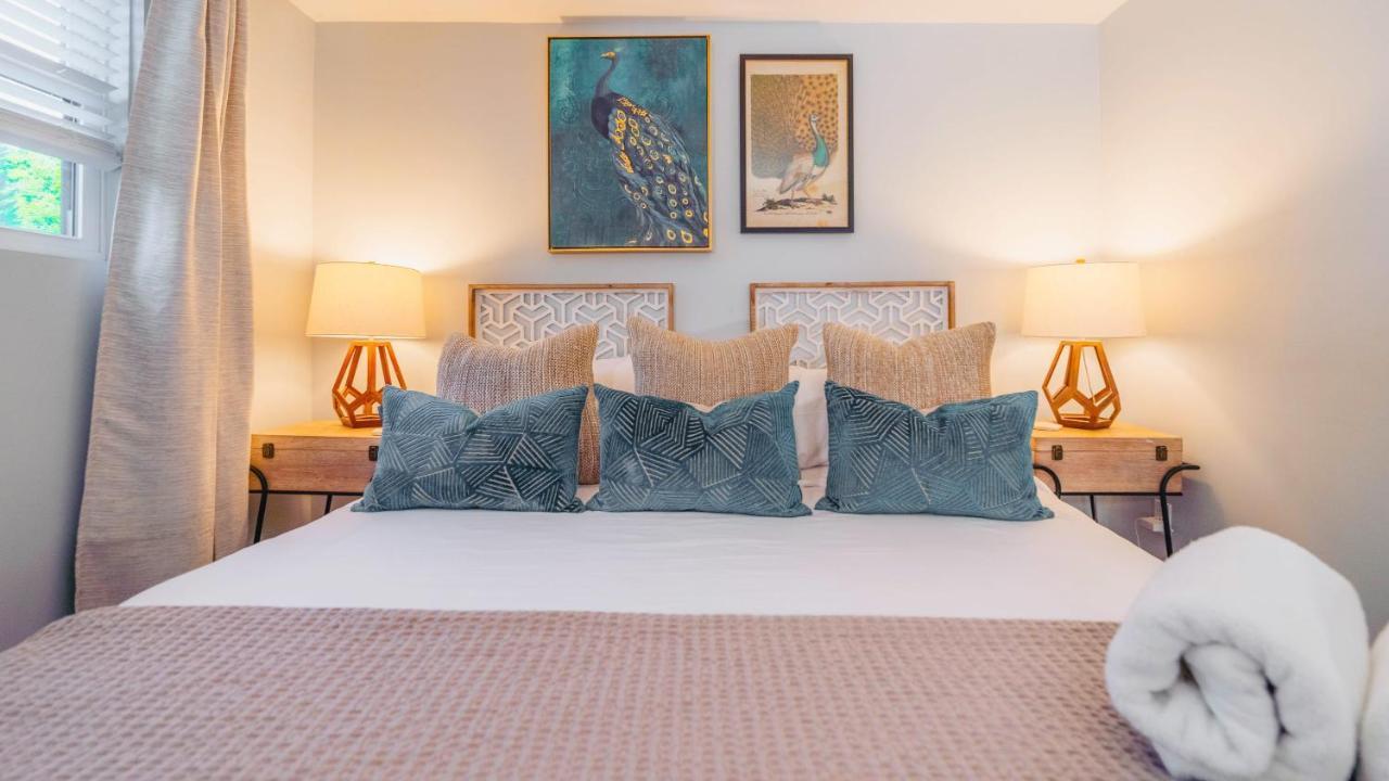 King Bed Open Floorplan In Heart Of Bham Villa Birmingham Bagian luar foto