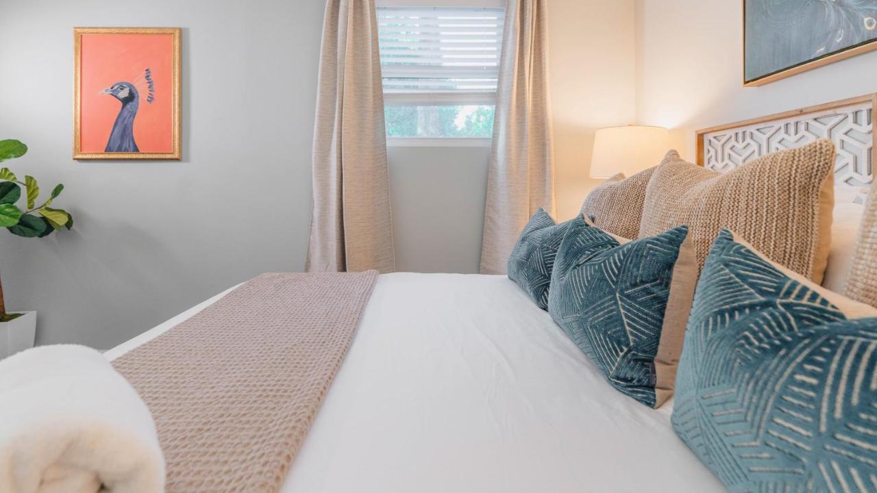 King Bed Open Floorplan In Heart Of Bham Villa Birmingham Bagian luar foto